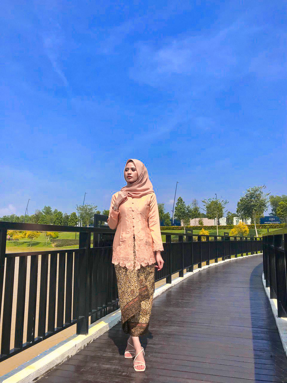 KARTIKA KEBAYA SULAM - (Satin)