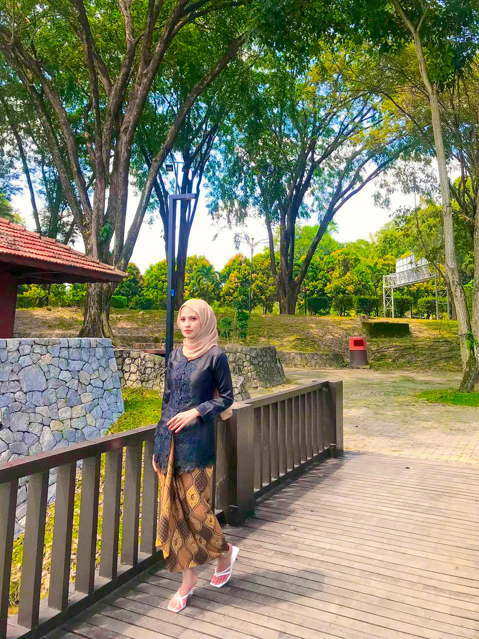 KARTIKA KEBAYA SULAM - (Satin)