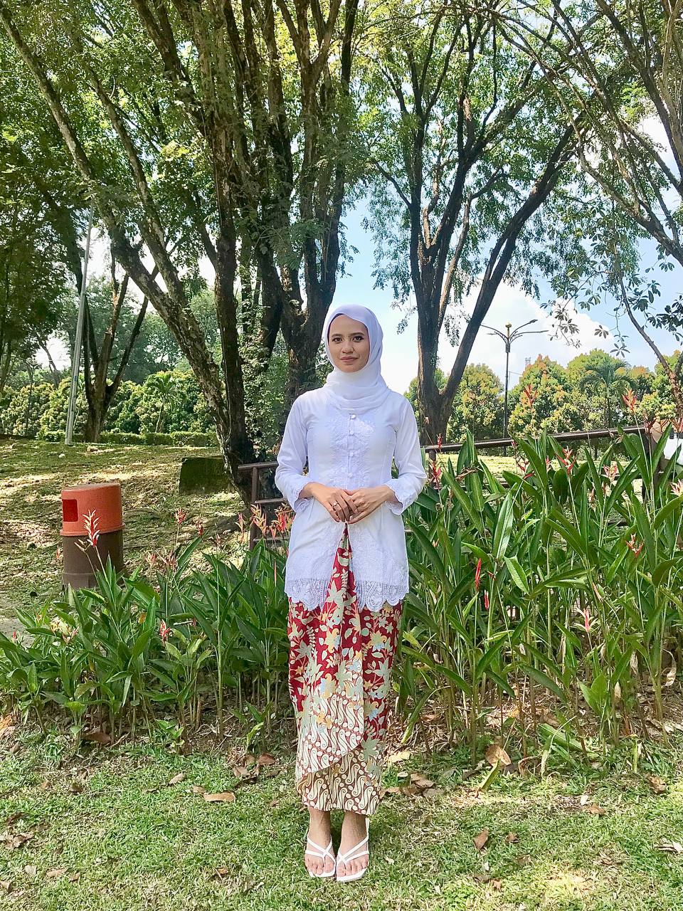 KARTIKA KEBAYA SULAM - (Satin)