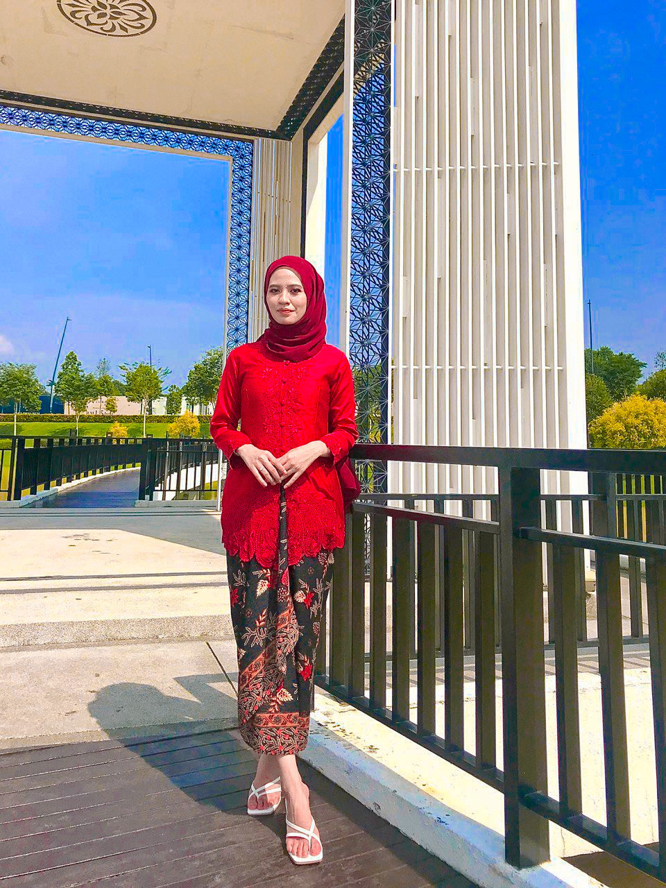 KARTIKA KEBAYA SULAM - (Satin)