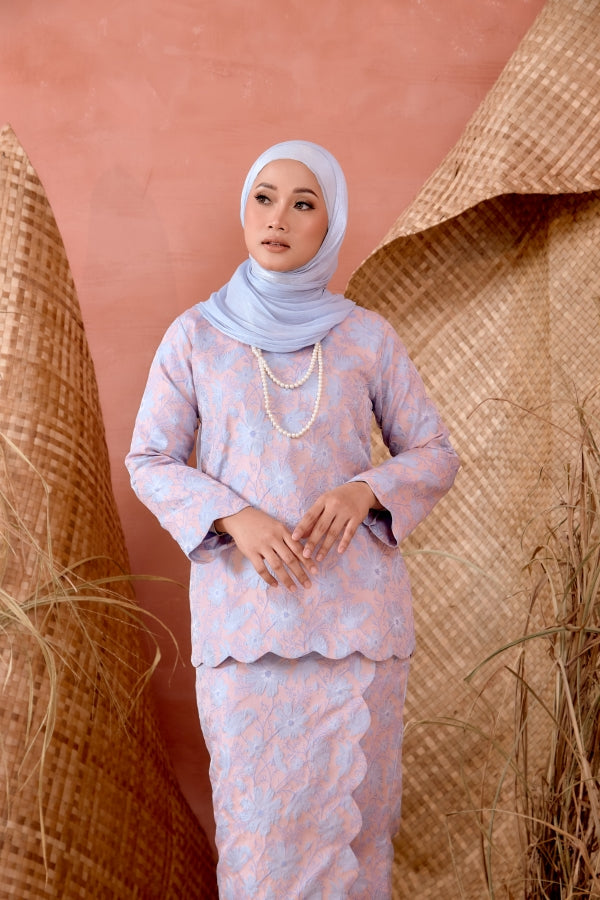 EZARA SCALLOP KURUNG