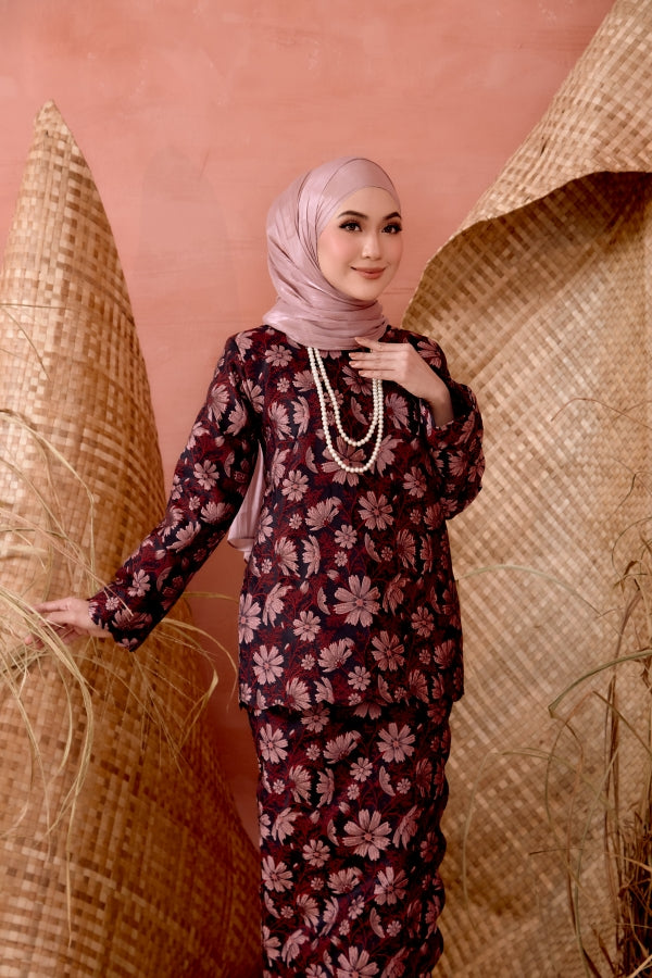EZARA SCALLOP KURUNG