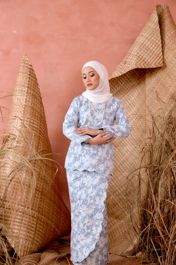 EZARA SCALLOP KURUNG