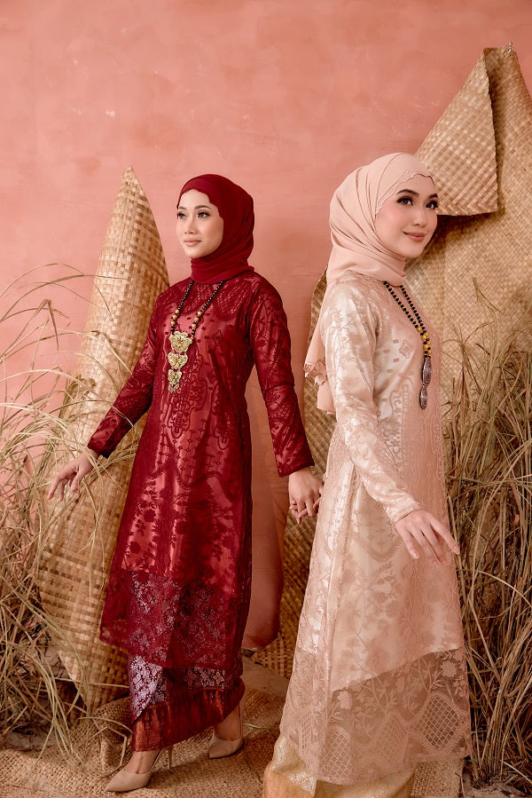WIDURI KURUNG LACE TOP