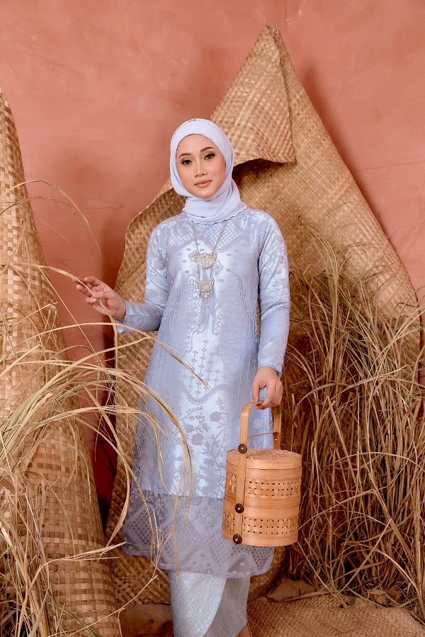 WIDURI KURUNG LACE TOP