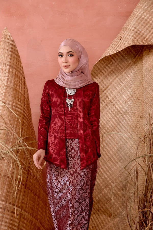TAHLIA KEBAYA LACE TOP
