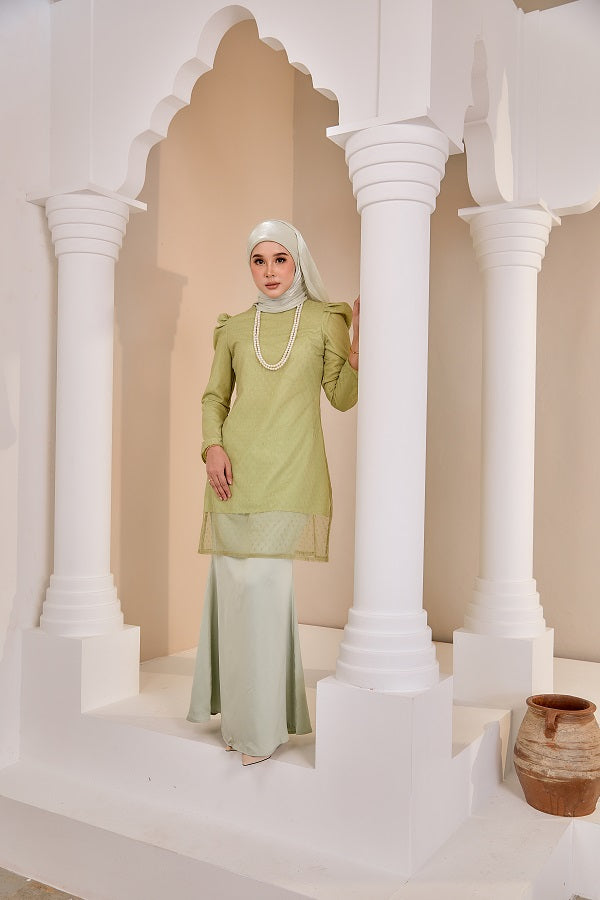 LARA KURUNG LACE
