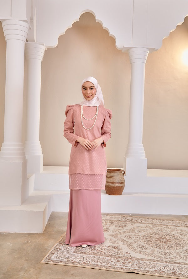 LARA KURUNG LACE