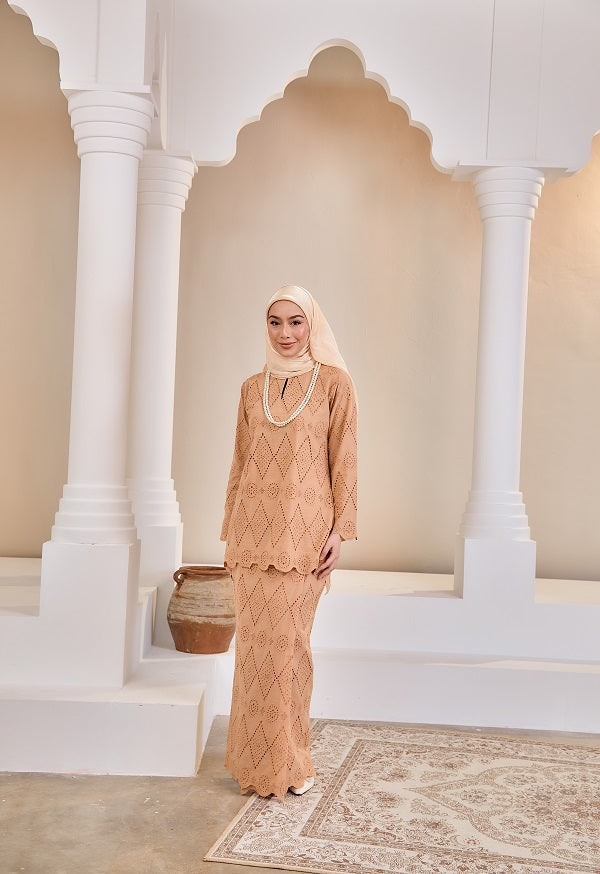 FIONA EMBROIDERY KURUNG