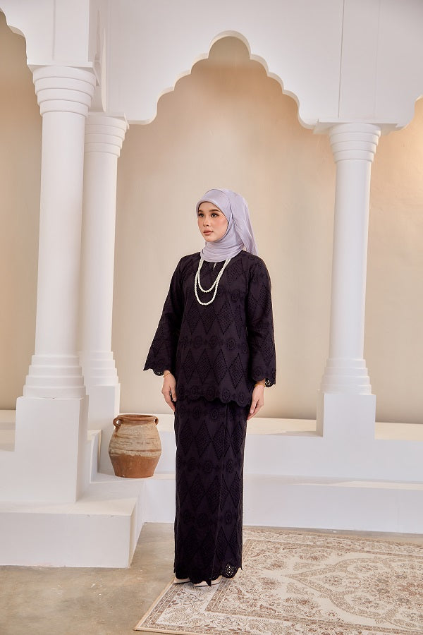 FIONA EMBROIDERY KURUNG