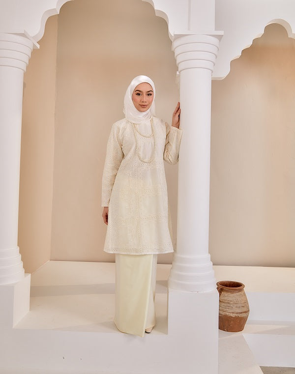 AMORA KURUNG