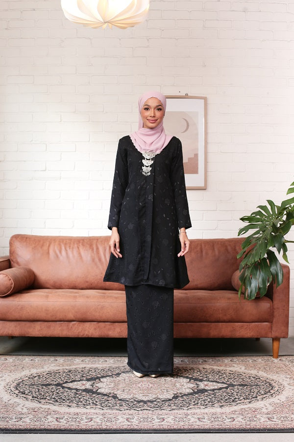 ZAHARA KEBARUNG
