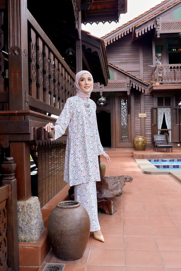 JASMINE KURUNG