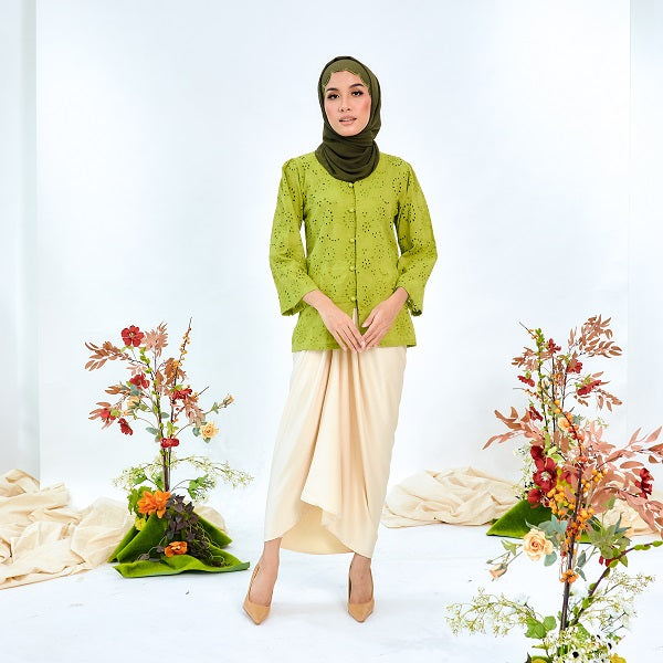 DELIMA EYELET TOP