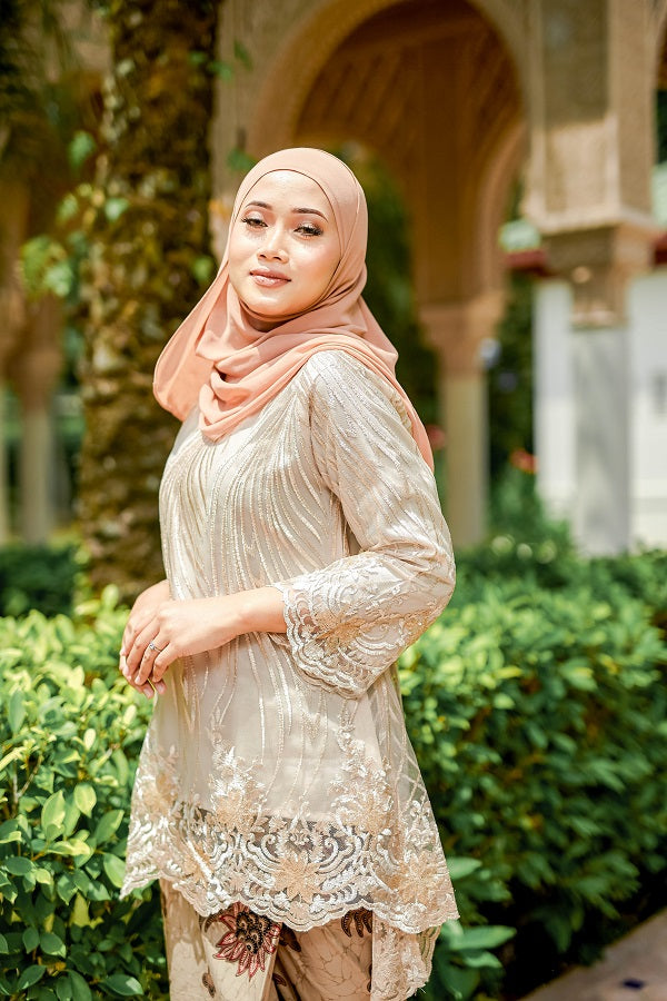 NORMAH KURUNG LACE TOP