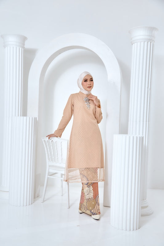 ANA KURUNG LACE TOP (TOP ONLY)