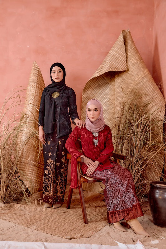 TAHLIA KEBAYA LACE TOP