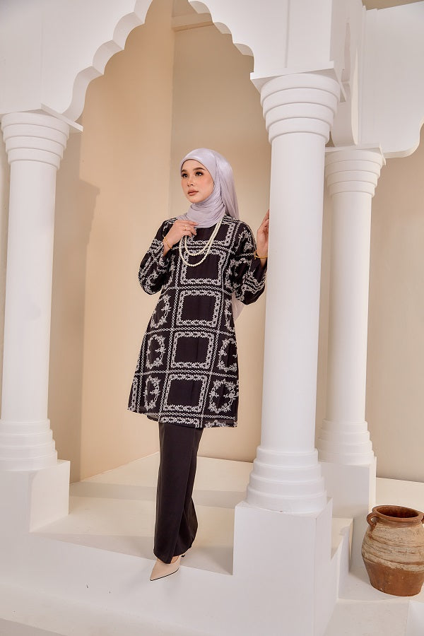 AMORA KURUNG